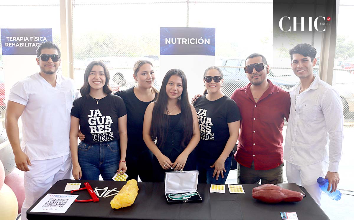 MARTIN MEJIA, SARA DÍAZ, EVELYN SARAY, JACQUELIN RIVAS, GABRIELA VILLASUSO, PEDRO ESPINOZA Y HÉCTOR SOBREVILLA encargados del stand de nutrición