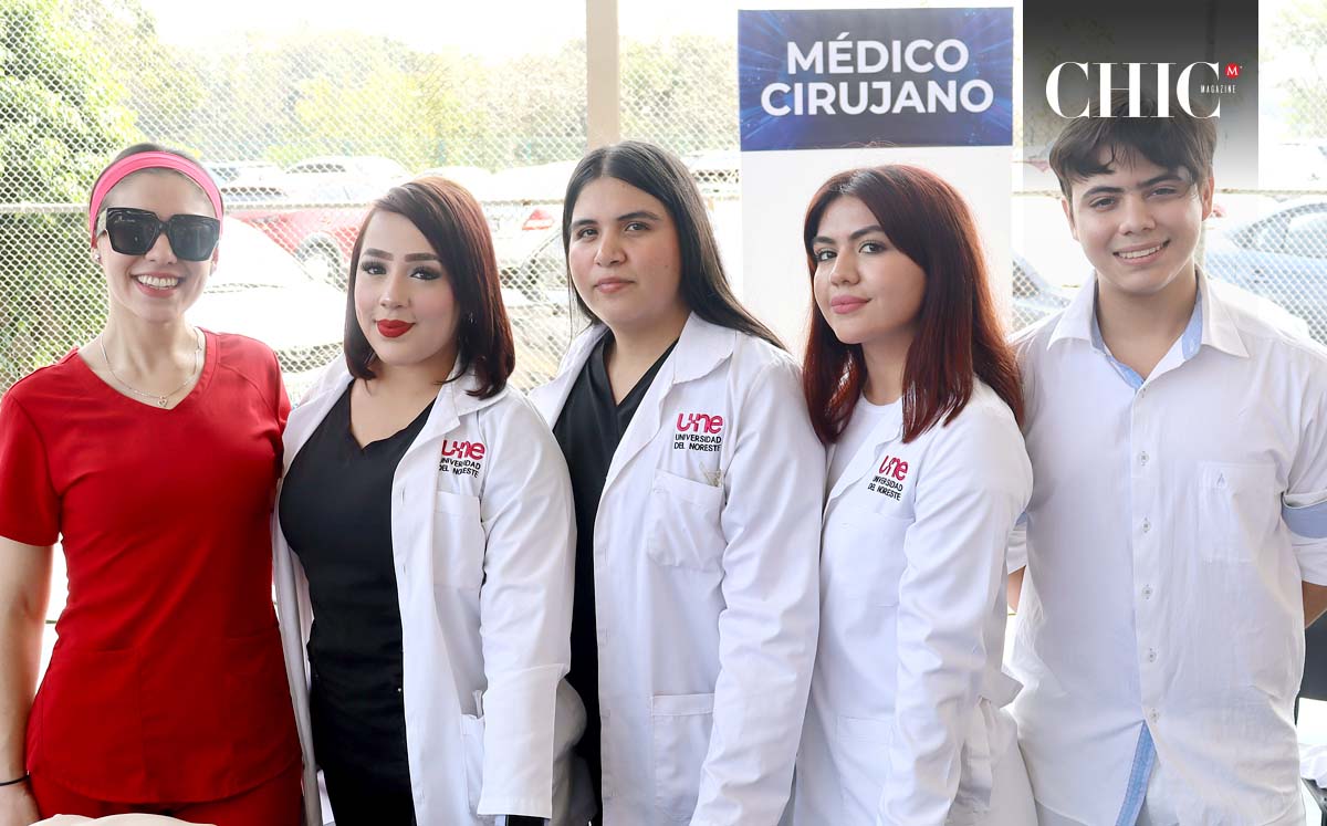 KARLA GALLEGOS, GRECIA PÉREZ, GEMA ROBLES, LINETTE CARLIN Y MAURICIO BRIDIS nos regalaron sus mejores sonrisas