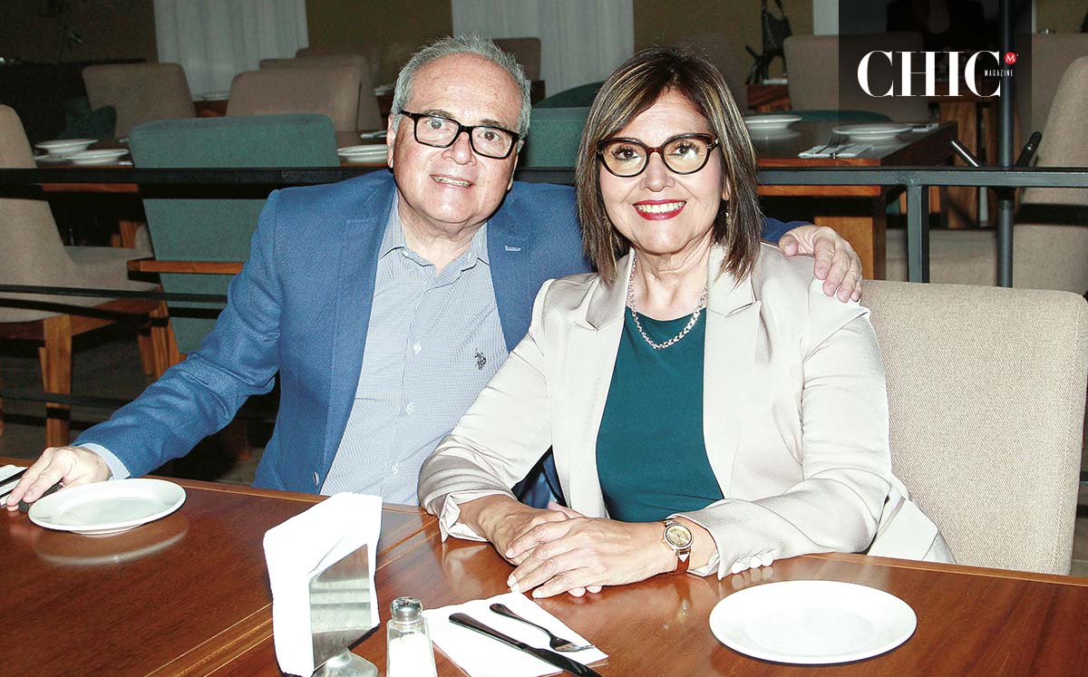 EDMUNDO VEGA Y CLEOTILDE TREVIÑO nos regalaron sus mejores sonrisas