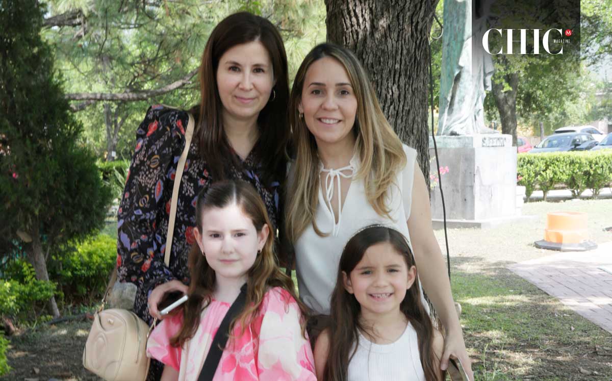 Consuelo Lankenau de Aguirre, Adriana Álvarez, Cordelia Aguirre y Emma Jiménez