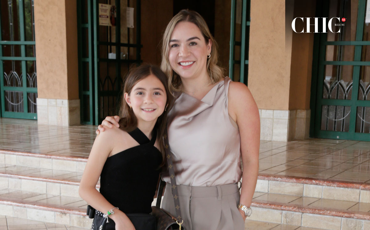 Eva Guzmán y Olga Chapa de Guzmán