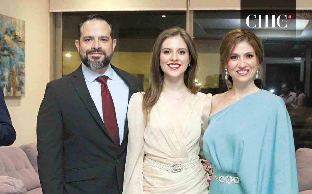 ATENOGENES SALDIVAR, REGINA SALDIVAR Y ALEJANDRA DE SALDIVAR nos regalaron sus mejores sonrisas
