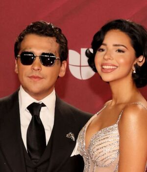 Christian Nodal sorprende con detalle hacia Ángela Aguilar en concierto (Foto: Instagram)