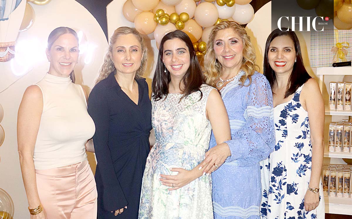 SANDRA MANZUR, ODETTE NADER, PATRICIA DE ATIYE, CLAUDIA DE ATIYE nos regalaron sus mejores sonrisas
