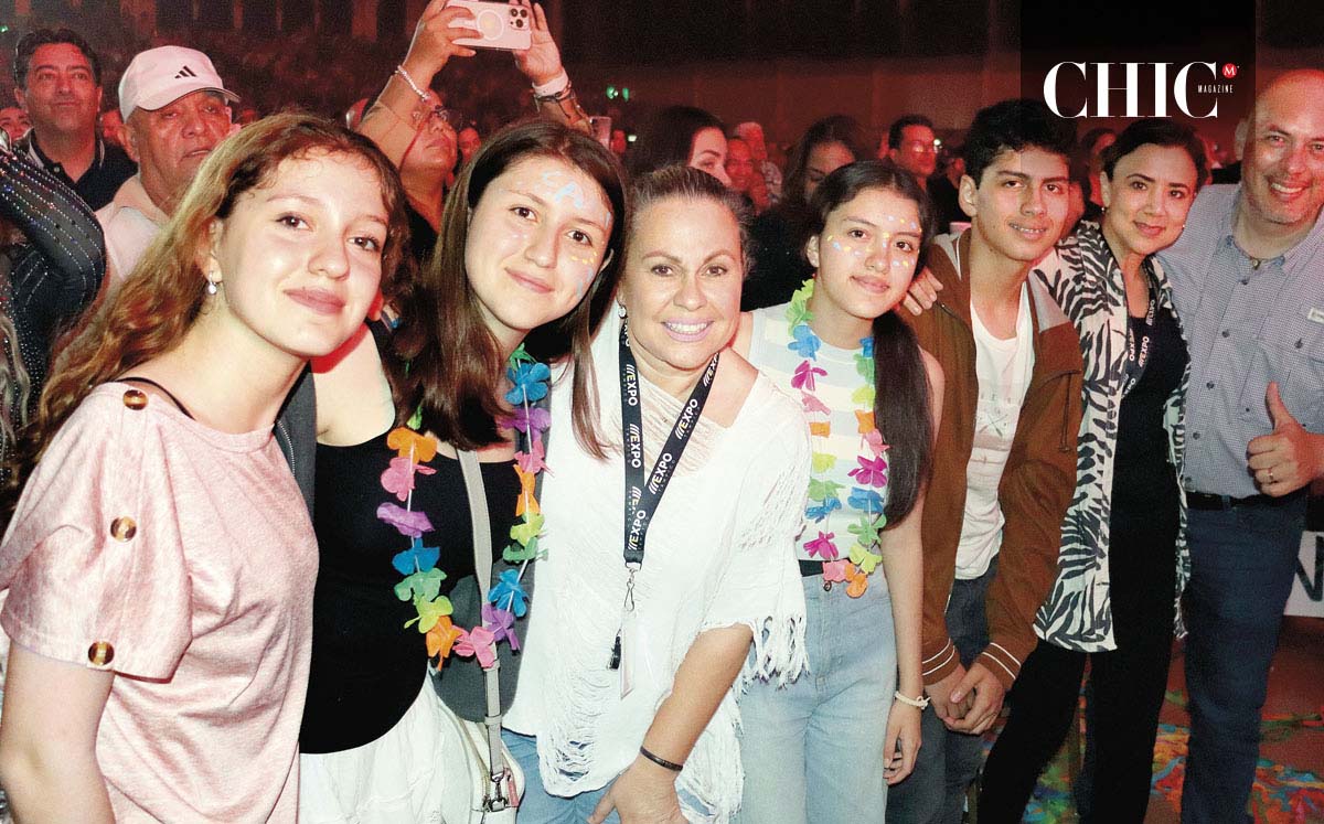 Temas como Celebration, Provócame y La Puerta de Alcalá hicieron festejar a los asistentes