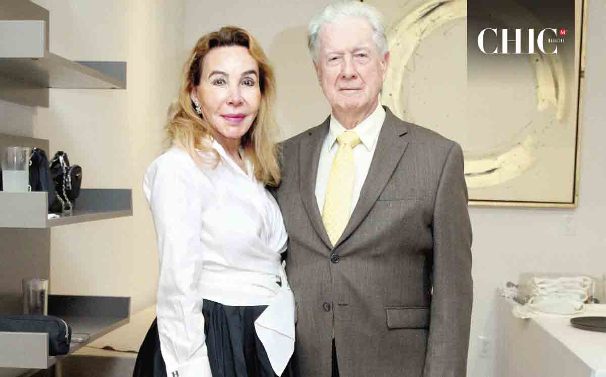 PATRICIA ORTÍZ Y NORMAN WRIGHT disfrutaron de un delicioso menú preparado por la cocina del club