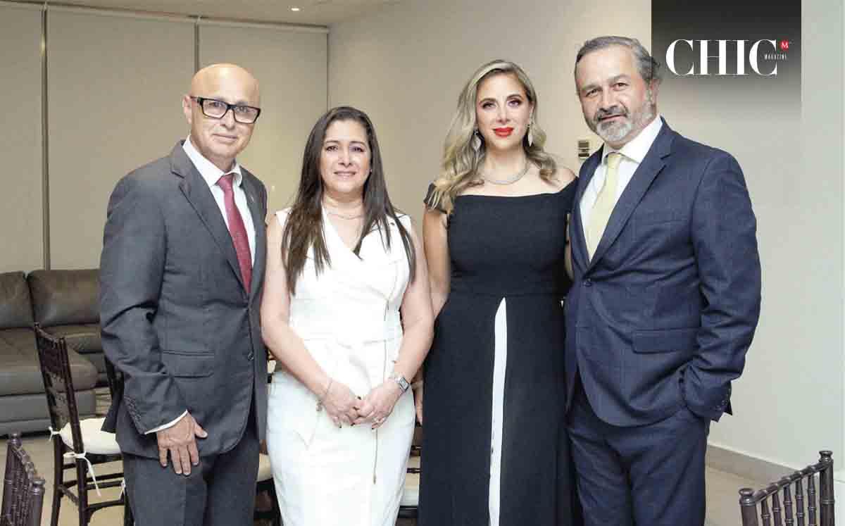 SERGIO TORRES, CLAUDIA ROCK, ANDREA LEAL Y LEANDRO ELIZONDO llegaron puntuales a la pedida