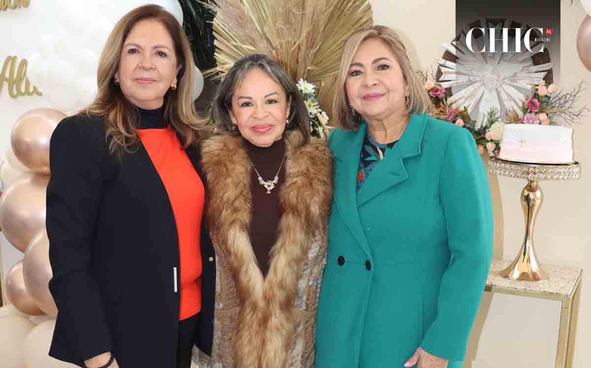 MARY CHAIRES, MIRIAM CASTILLO Y MELY NARVÁEZ disfrutaron de la música de Veneno Acústico