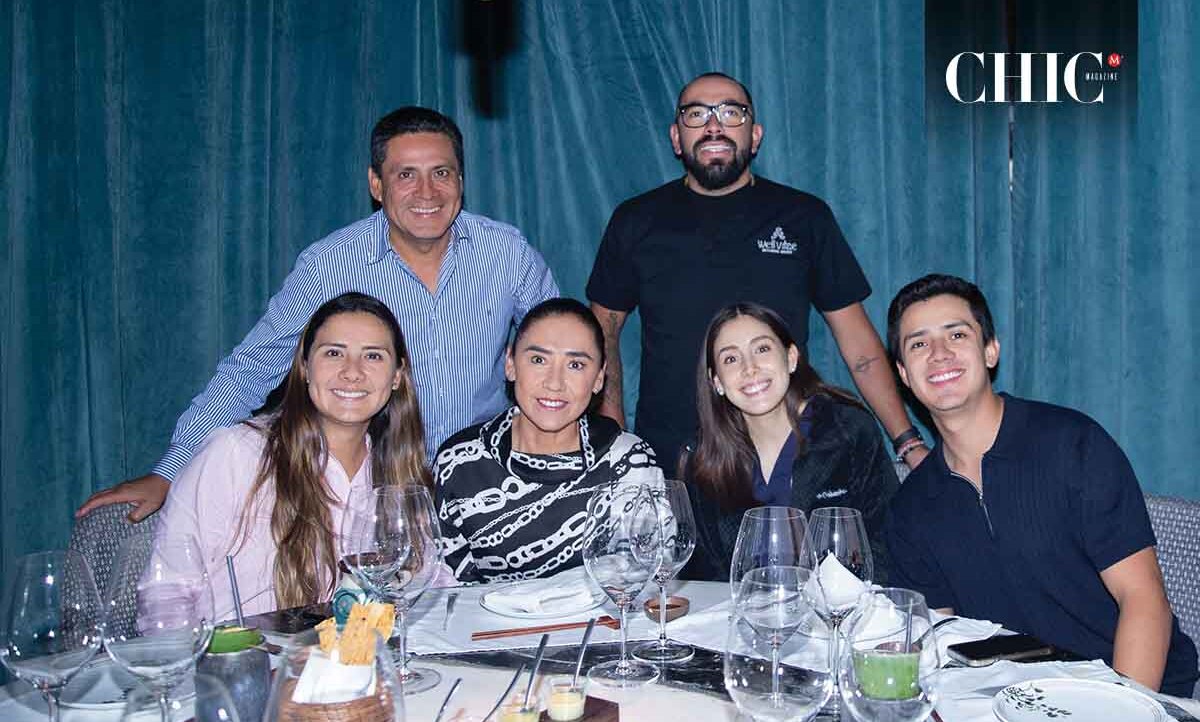 Ximena Silos, Luis Eduardo Sánchez, Abel Olmedo, Laura Sánchez, José Luis Sánchez y Pilar Teutli