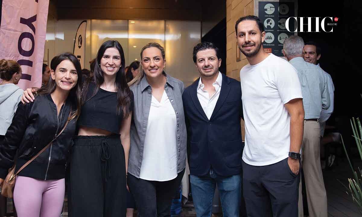 Samantha, Ana, Isa, Memo y Juanca