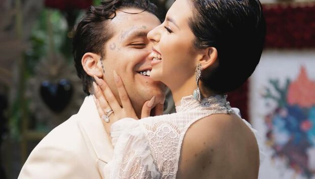 Ángela Aguilar comparte romántica foto con Christian Nodal  (Instagram)