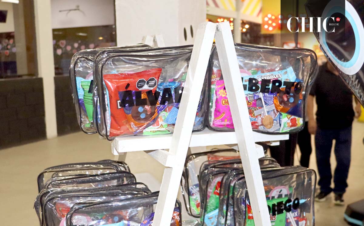 Cada uno recibió su respectiva bolsita de dulces