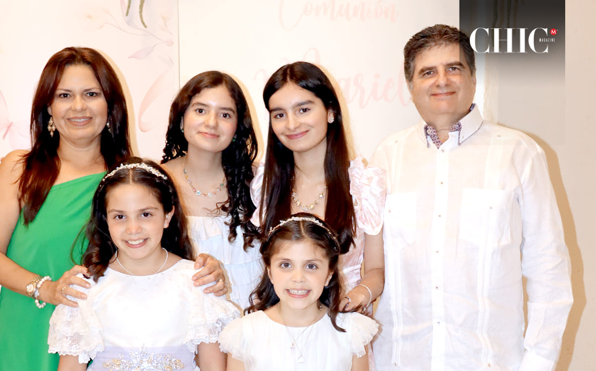 PAMELA ROSALES, SCARLET SANTOS, PAMELA SANTOS Y RUBÉN JOSÉ SANTOS junto a MARIEL DÍAZ Y PAULINA DÍAZ nos regalaron sus mejores sonrisas