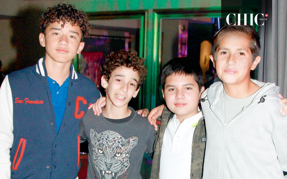 JONATHAN GARCÍA, JALLIL SAADE, MATEO BETANCOURT Y MIGUEL ARTEAGA disfrutaron de mesas de hockey y un área de bolos