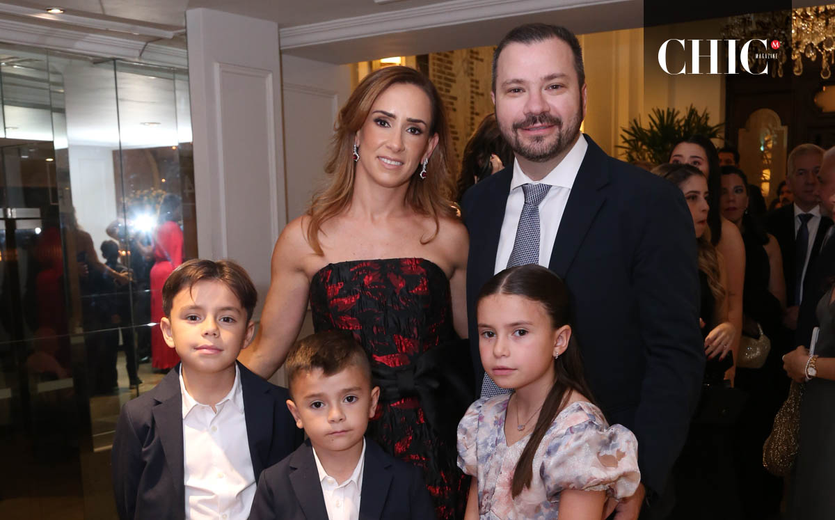 Doris Morales de Colyer, Diego Colyer, Diego Colyer, Eugenio Colyer y Cristina Colyer