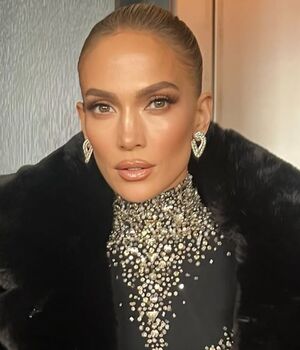 ¿Cuál fue el look de Jennifer Lopez en la Fórmula 1? (Instagram)