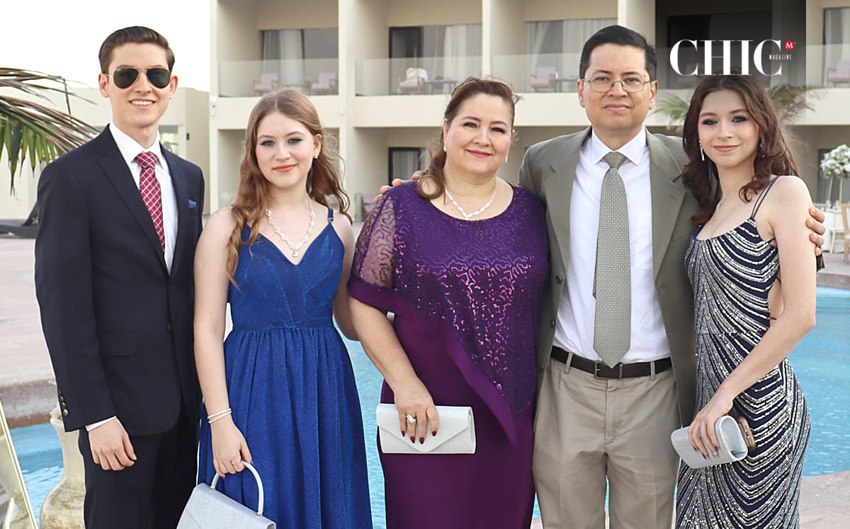DIONISIO BARQUÍN, BLANCA BARQUÍN, GUADALUPE GAMBOA, DIONISIO BARQUÍN Y PAOLA BARQUÍN llegaron en sus mejores outfits al festejo