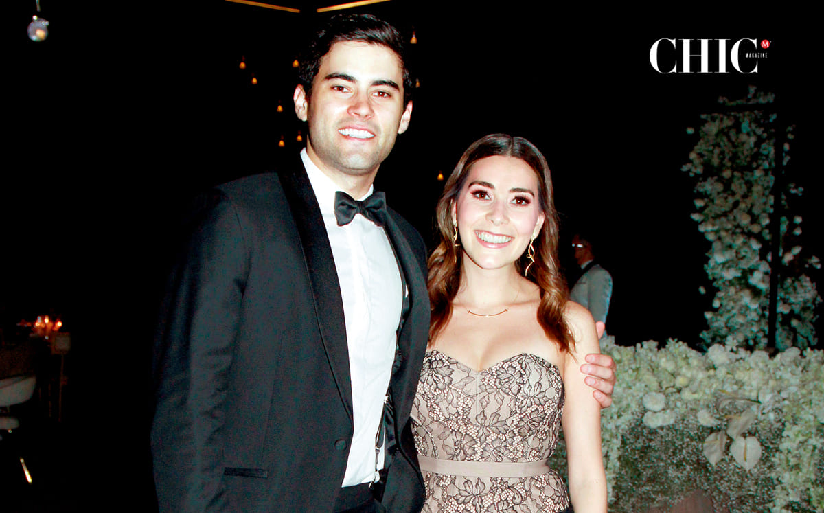 ROBERTO ARGÜELLO Y CAROLINA ELIZONDO disfrutaron de la misa en la Catedral de Tampico