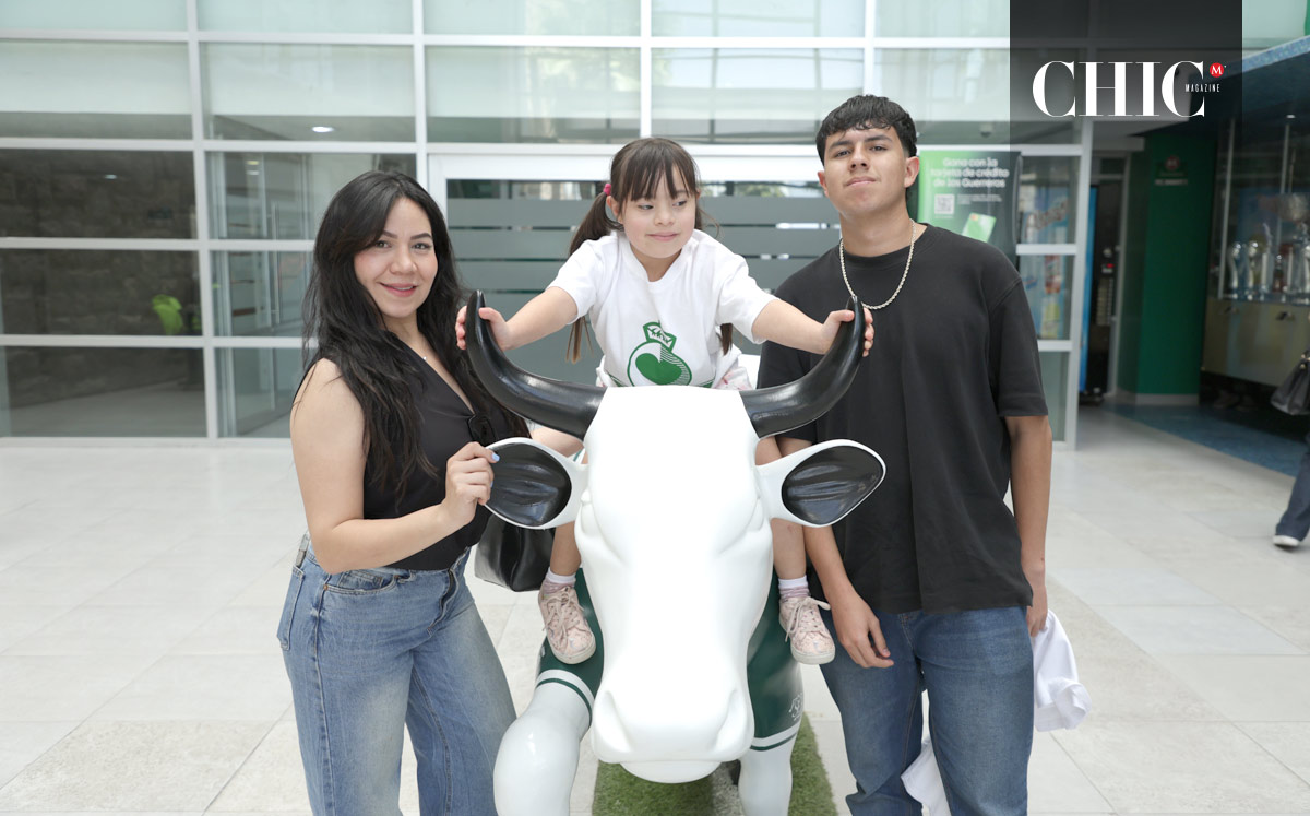 Brenda, Natalia y Derick