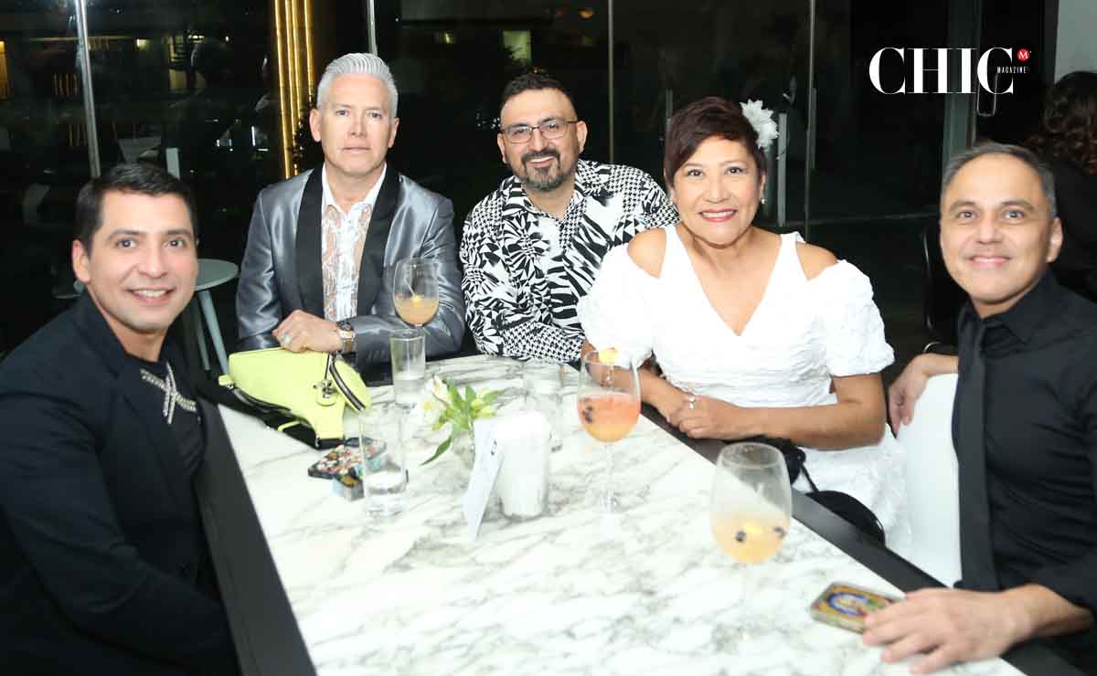 Carlos Maynez, Jorge Tiller, Raúl Treviño, Amelia Puente y Arturo Flores  / Fotos: Roberto Alvarado