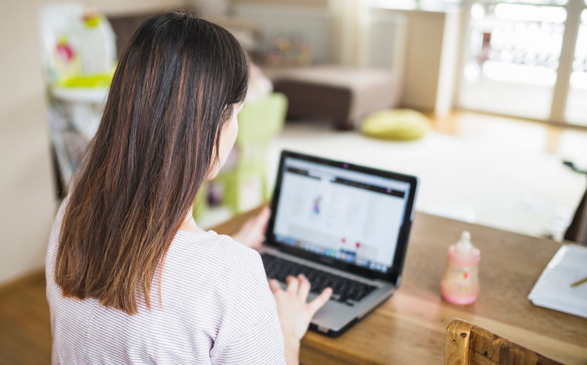Cómo elegir una computadora: lo que sí y no debes hacer (Foto: Freepik)