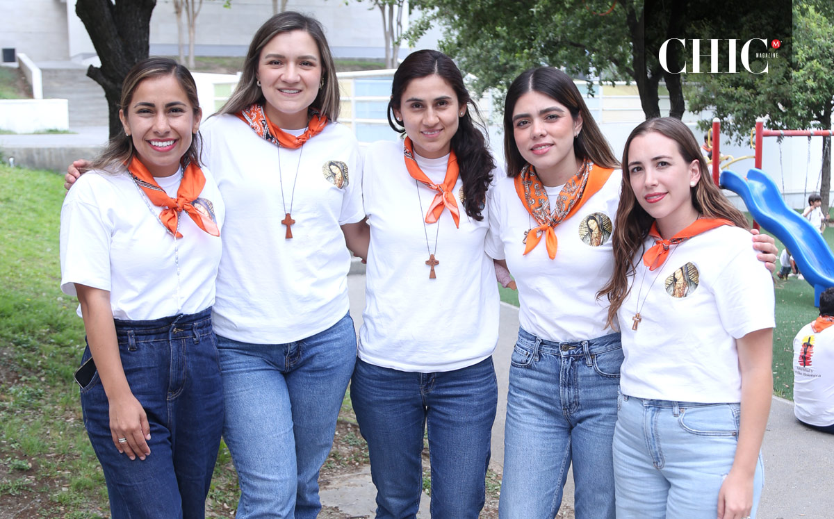 Delia González, Anel Guerra, Claudia Lozano, Andrea Ramírez y Frida González