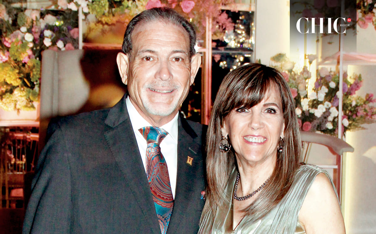ANIBAL DELSOL Y MARIVI ESPADA llegaron con sus mejores outfits
