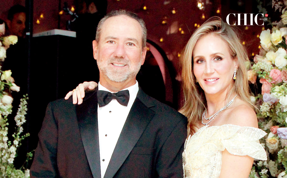 CHACHO GUTIÉRREZ Y MARÍA JOSÉ PELÁEZ estuvieron muy felices durante la coronación de su hija