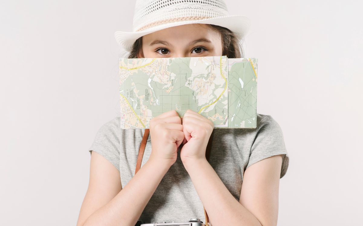 Requisitos para viajar con niños en avión dentro y fuera de México (Freepik)