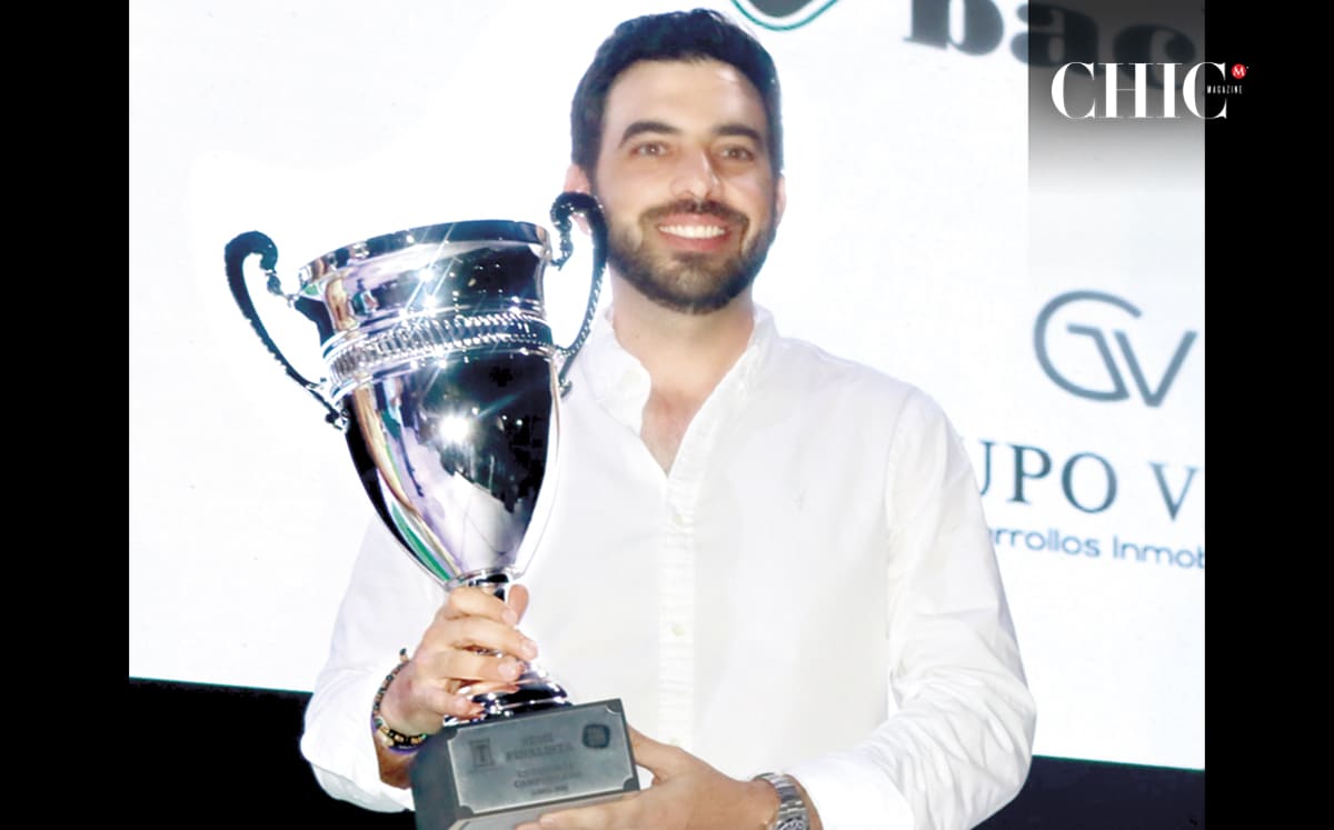 JORGE RODRÍGUEZ nos regaló su mejor sonrisa en la premiación