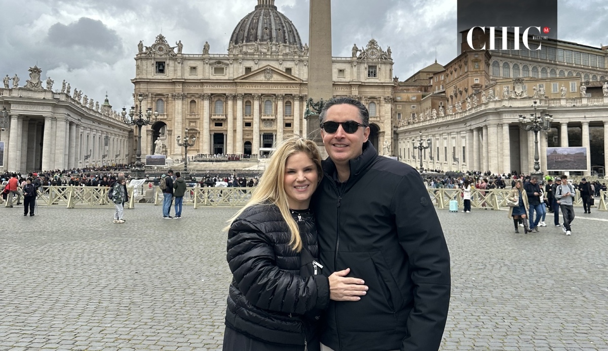 Laura Serna y Gerardo Tamez en el Vaticano
