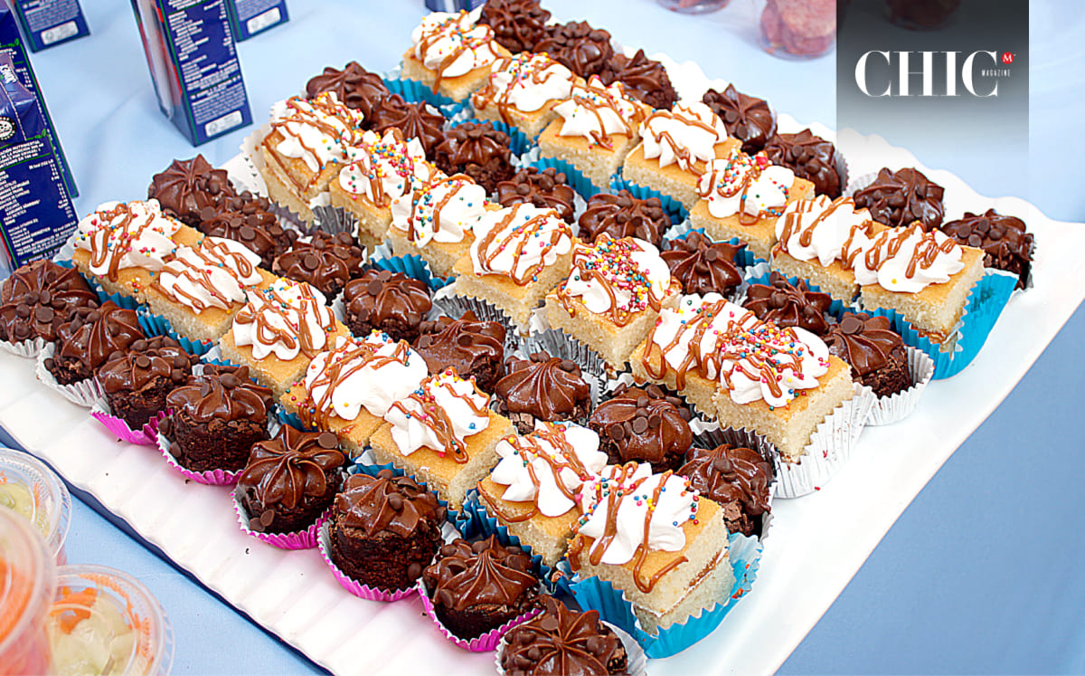 Disfrutaron de una mesa llena de postres