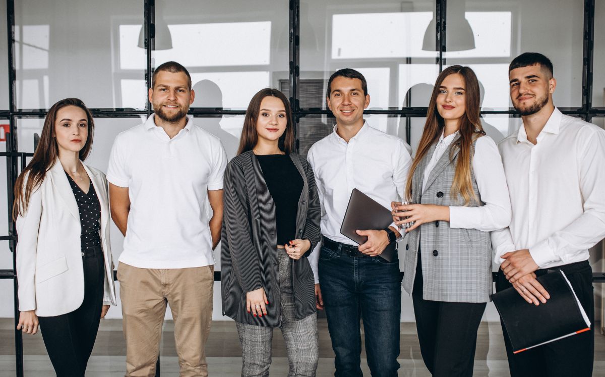 Lista de empleados beneficiados por la reducción de jornada laboral en México (Freepik)