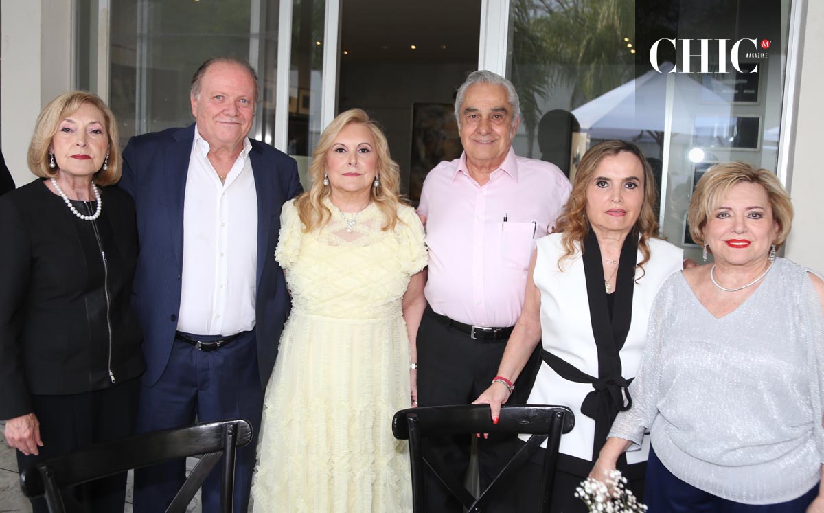 Anabella Villarreal de De Hoyos, Sharon Back, Miriam Villarreal, Armando Ramón, Verónica Villarreal de Escamilla y María Luisa Villarreal de Ramón