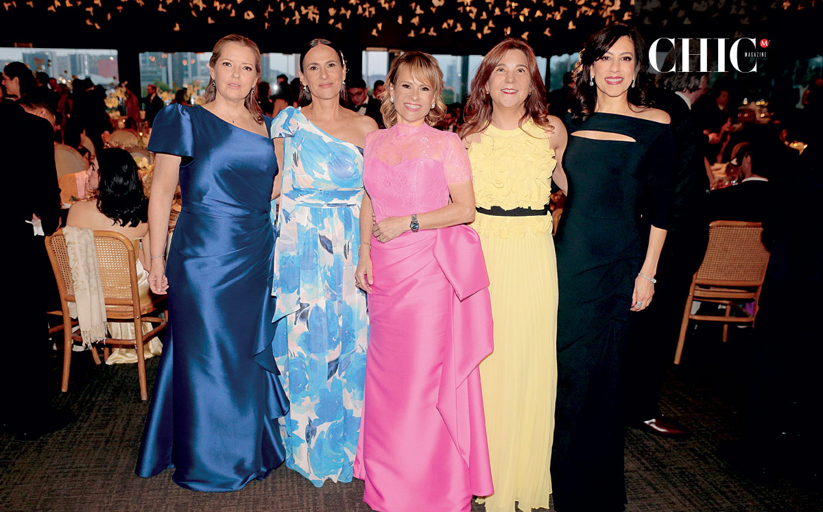 Aurora Zambrano, Susana Guzmán, Eva Hernández, Montserrat de Bonilla y Sandra Safi