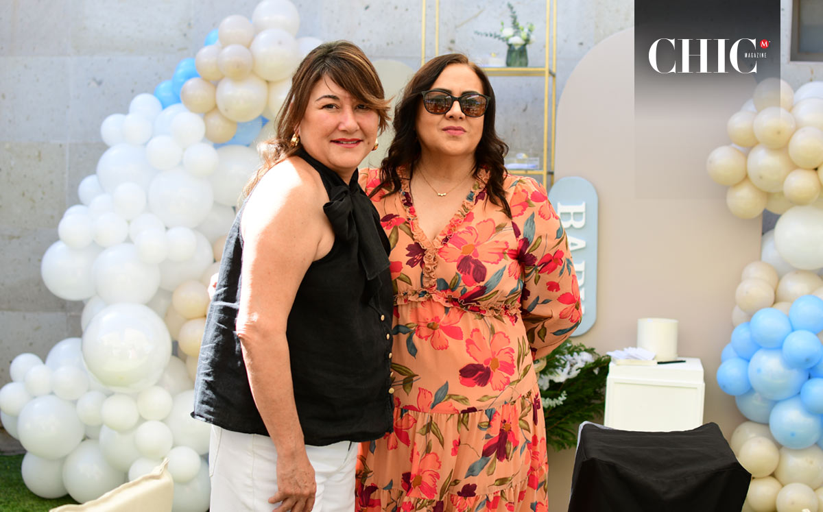 Mayra y Mónica