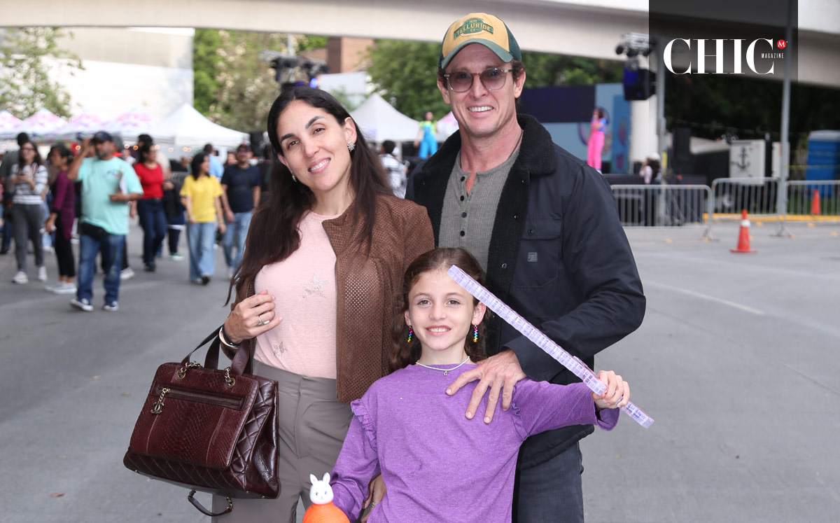 Myriam Torres de Alanís, Manuel Alanís y Galia Alanís