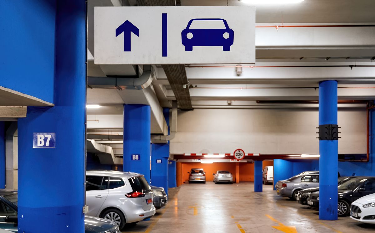 Robos en estacionamientos de México (Freepik)