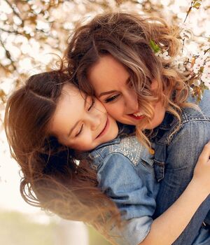 Dedícale estas canciones a tu mamá el Día de las Madres (Freepik)