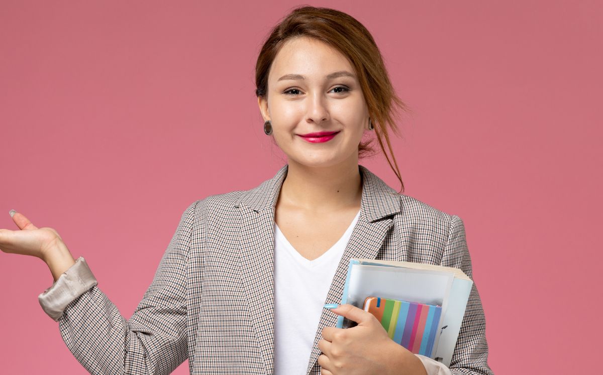 ¿Habrá puente escolar por el Día del Maestro 2025 en México? (Freepik)