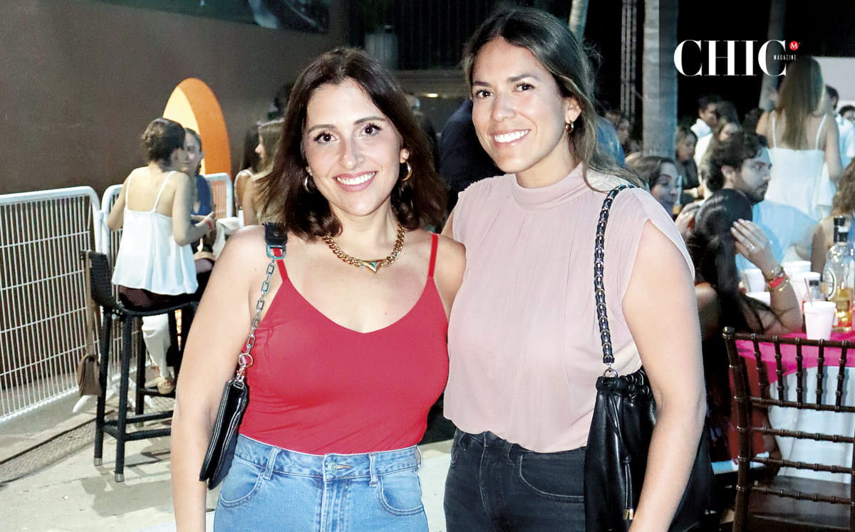 IRELDA ROBLES Y ANGELINA MENDOZA disfrutaron de la noche de despecho