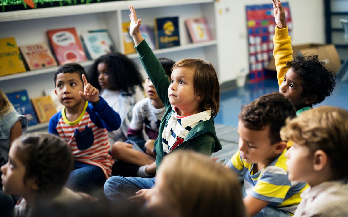 Fecha oficial del fin de clases 2025 en educación básica (Freepik)