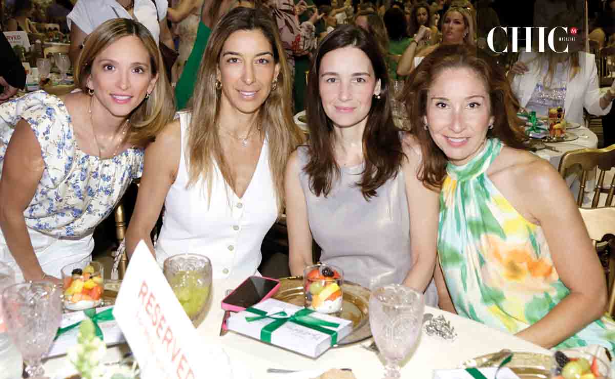 Lucy Chapa de Villarreal, Amiel Ruiz de Martín, Mireya de Treviño y Mayra Guajardo de Pompa / Fotos: Omar Valdez