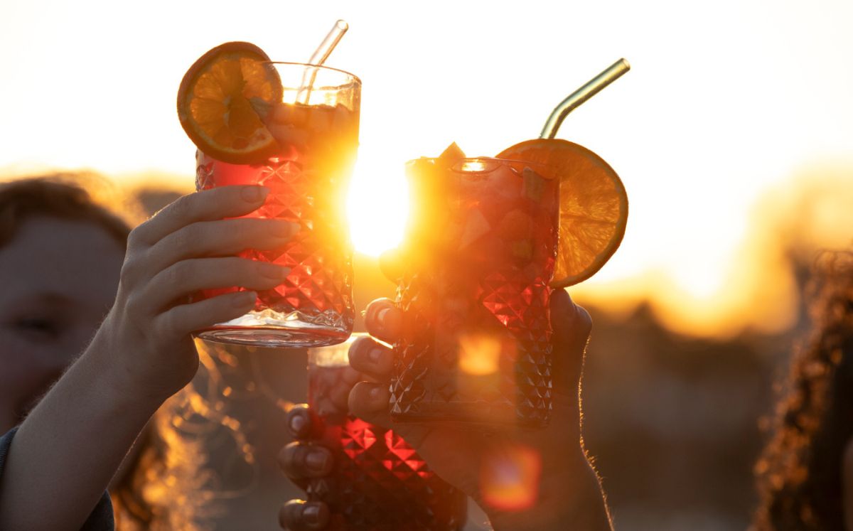 Los cócteles más fáciles y refrescantes para días calurosos (Foto: Freepik)