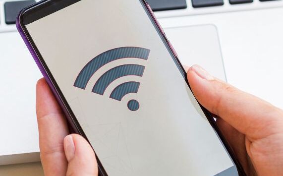 Telmex alerta por riesgo que afecta conexión a internet; ¿qué es? (Freepik)