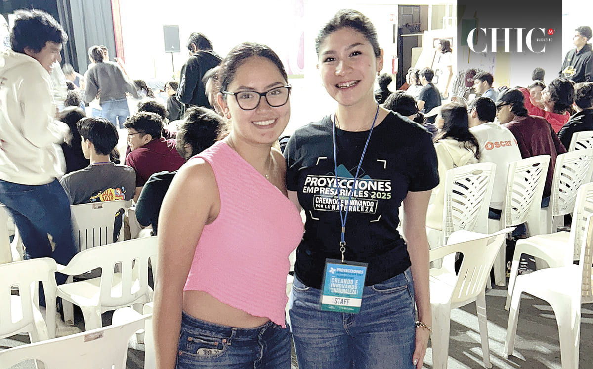 LAURA LÓPEZ Y MIRANDA MORALES disfrutaron de los talleres en el Gimnasio Dr. Burton E. Grossman