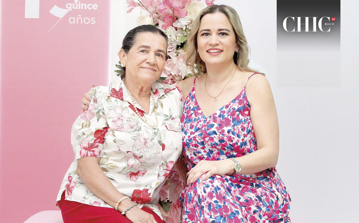 MARÍA DE LOS ÁNGELES JUÁREZ y GABY JUÁREZ llegaron puntuales al evento
