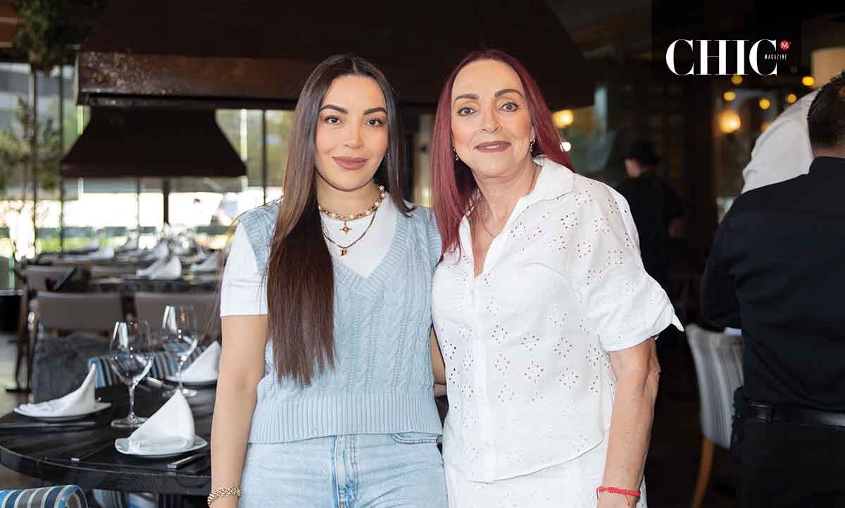 Andrea Golzarri y Pilar Golzarri