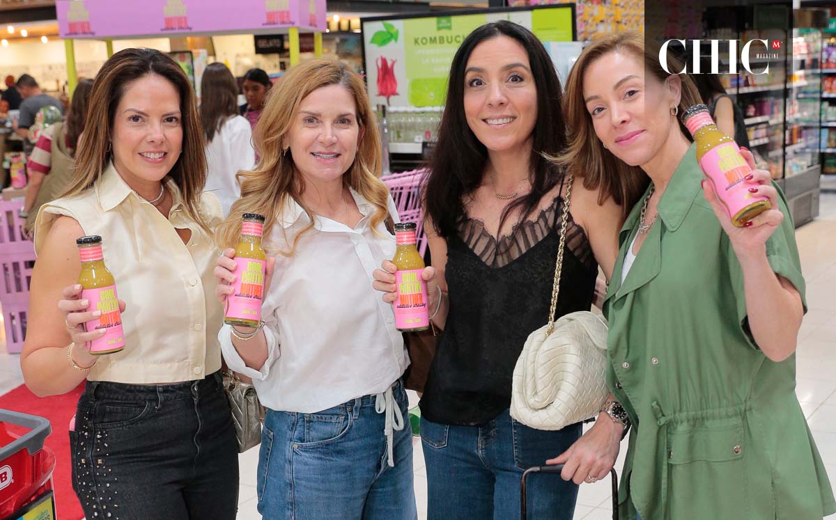 Ninfa Ochoa de Garza, Claudia De Andar, Ana Elena Peña y Daniela Garza