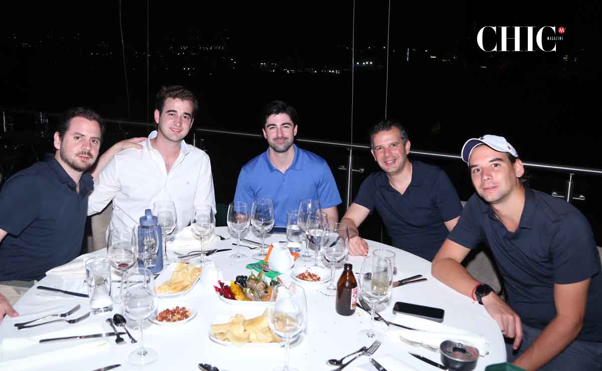 Pablo Velarde, Diego Garza, Gabriel Belden, Santiago Ortega y Rodrigo Salazar / Fotos: Roberto Alvarado